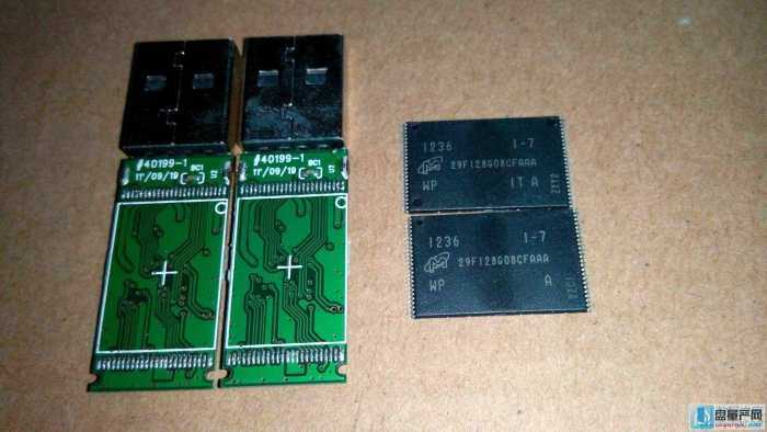 ôуɂΞx16GIS903o(h)32G UP