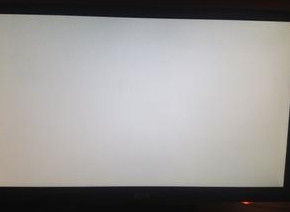 u盤裝系統(tǒng)導(dǎo)致電腦白屏的解決辦法