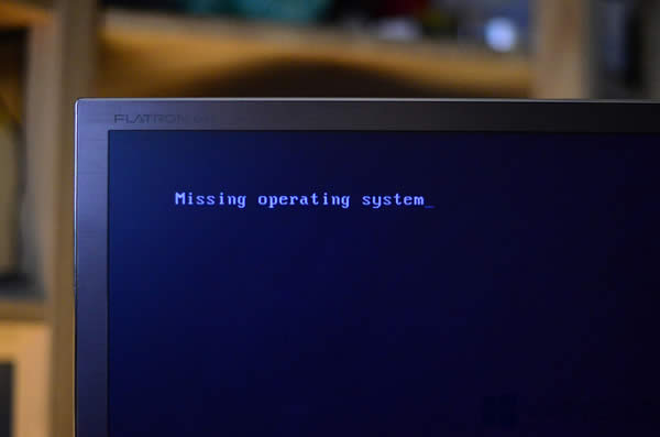 Win8_˙CĻ@ʾmissing operating systemޏ